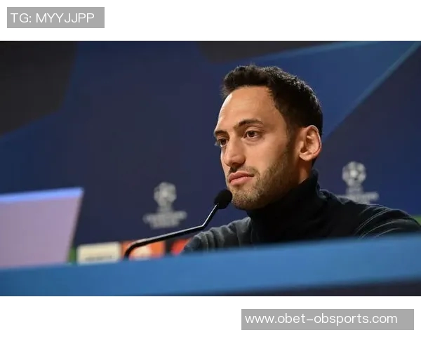 恰尔汗奥卢坚定信念土耳其队全力以赴争取世界杯晋级目标