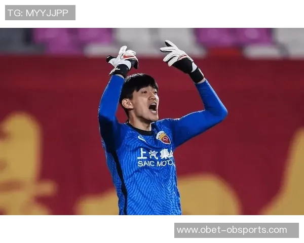 颜骏凌迎来职业生涯新里程碑上海海港门将出战500场赛事纪念夜 颜骏凌迎来职业生涯新里程碑上海海港门将出战500场赛事纪念夜