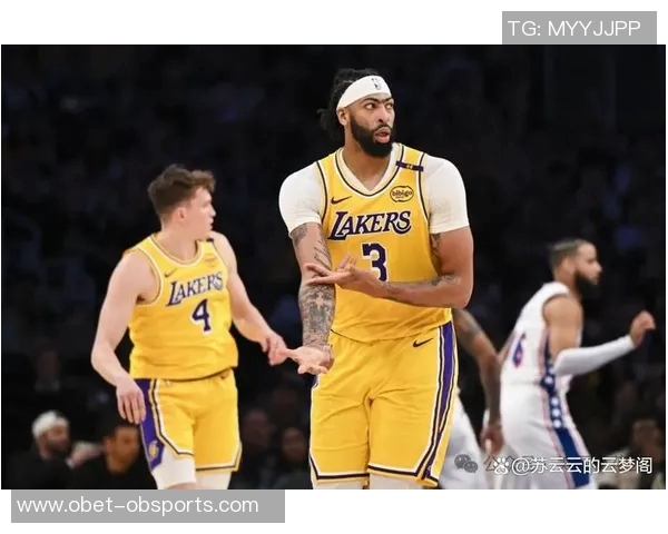 克尼佩尔三分球命中率高达533成为出手30次球员中的最佳射手