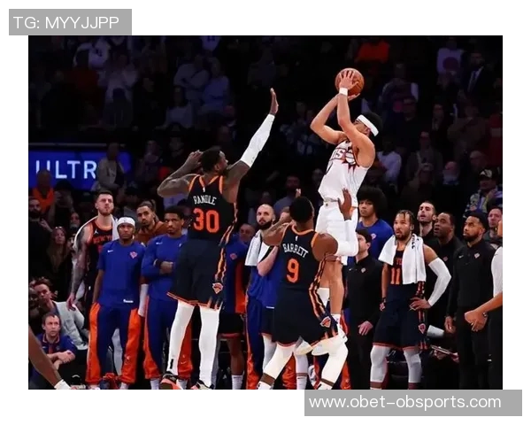 布克关键时刻罚球稳健全场19投7中贡献26分3篮板9助攻2抢断表现出色