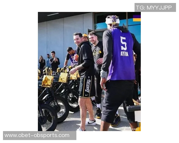 东契奇慷慨送EBikes给湖人队友教练及工作人员每人一辆彰显团队精神