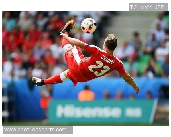 裁判专家解析里奇手球争议认为主裁和VAR的决定完全合理